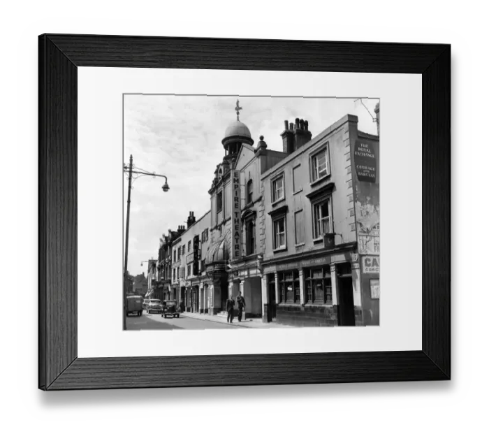 Framed Print : Empire Theatre, Chatham - 1960 Framed Print : Empire Theatre, Chatham - 1960