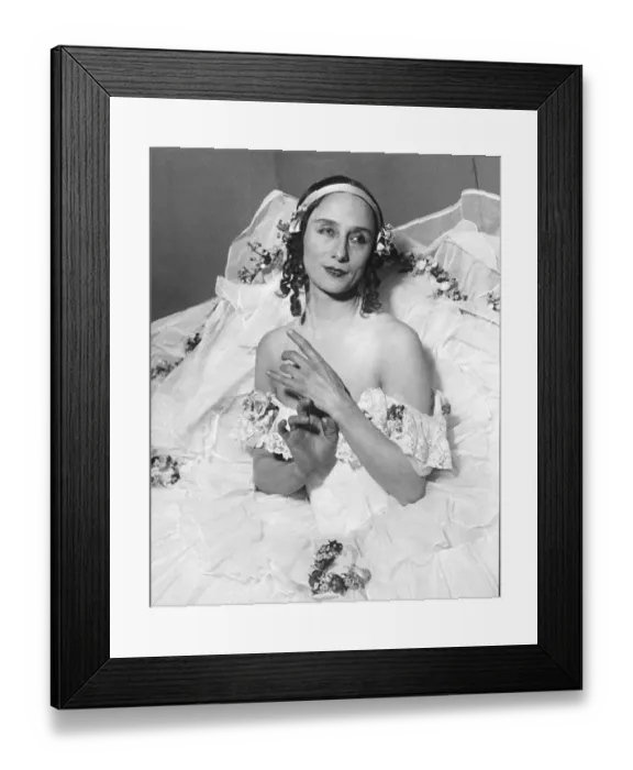 Framed Print : Ballerina Anna Pavlova Framed Print : Ballerina Anna Pavlova