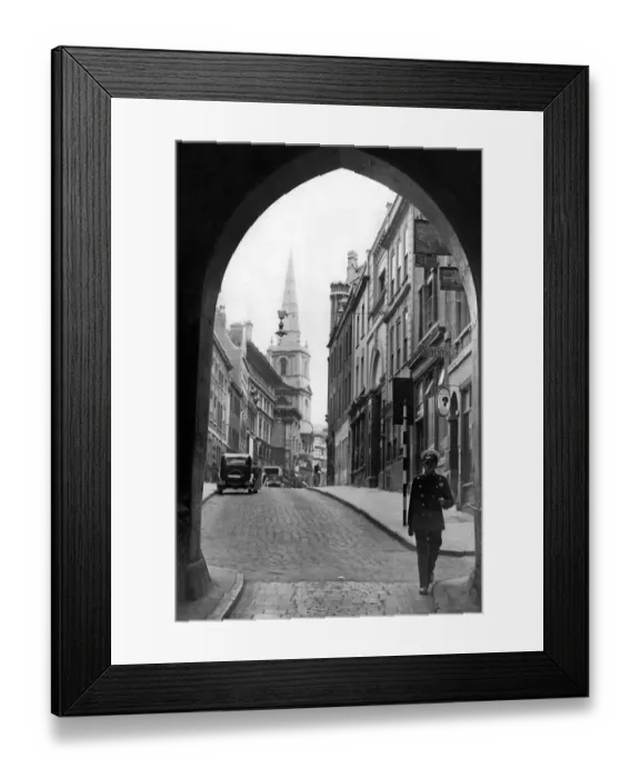 Framed Print : Bristol city gateway 1935 Framed Print : Bristol city gateway 1935