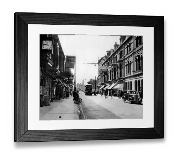 Framed Print : London Road, Lowestoft 1937 Framed Print : London Road, Lowestoft 1937