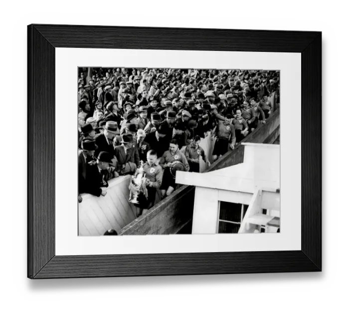 Framed Print : The 1936 Rugby League final at Wembley. Leeds V Warrington Framed Print : The 1936 Rugby League final at Wembley. Leeds V Warrington