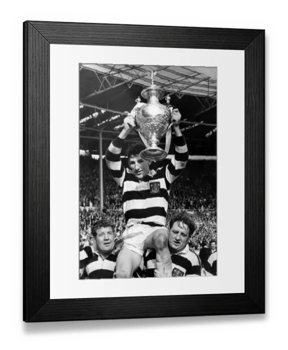 Framed Print : Widnes captain Vik Karalius holds trophy aloft after victory over Hull Kingston Rovers in Rugby League Cup Final 1964