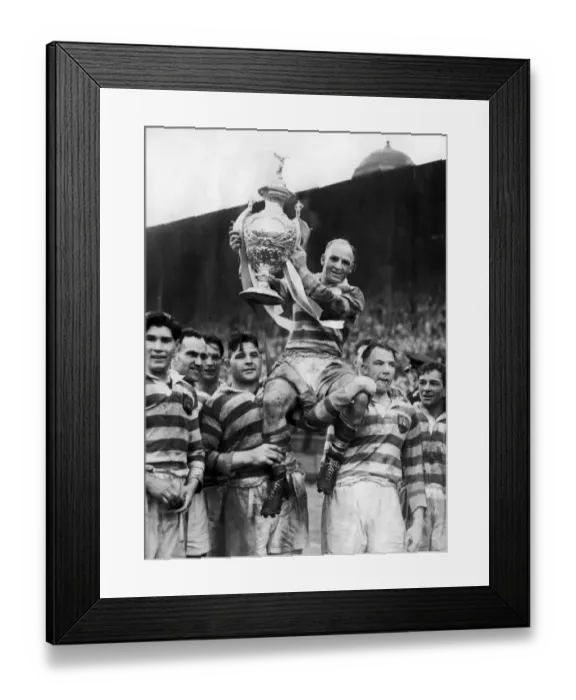 Framed Print : Cec Mountford with the Rugby League Challenge Cup in 1951 Framed Print : Cec Mountford with the Rugby League Challenge Cup in 1951