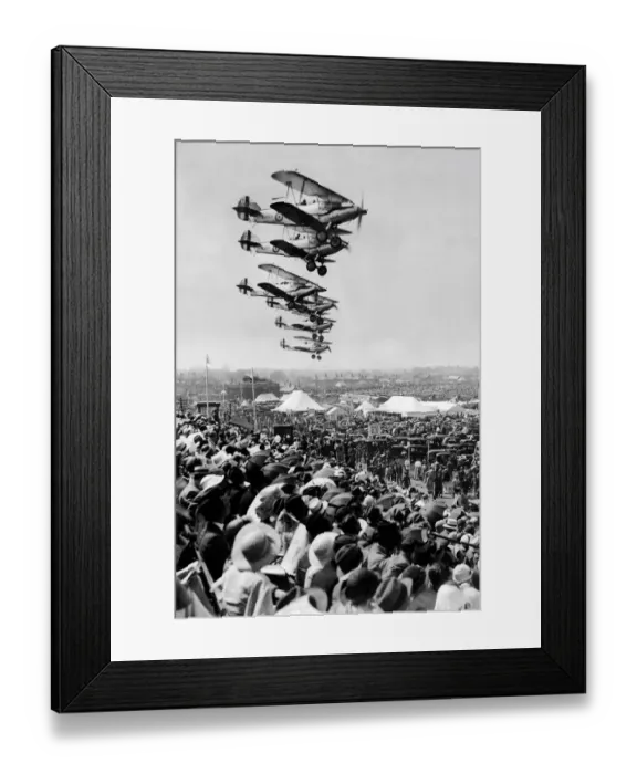 Framed Print : Hawker Audax in formation at Hendon 1935 Framed Print : Hawker Audax in formation at Hendon 1935