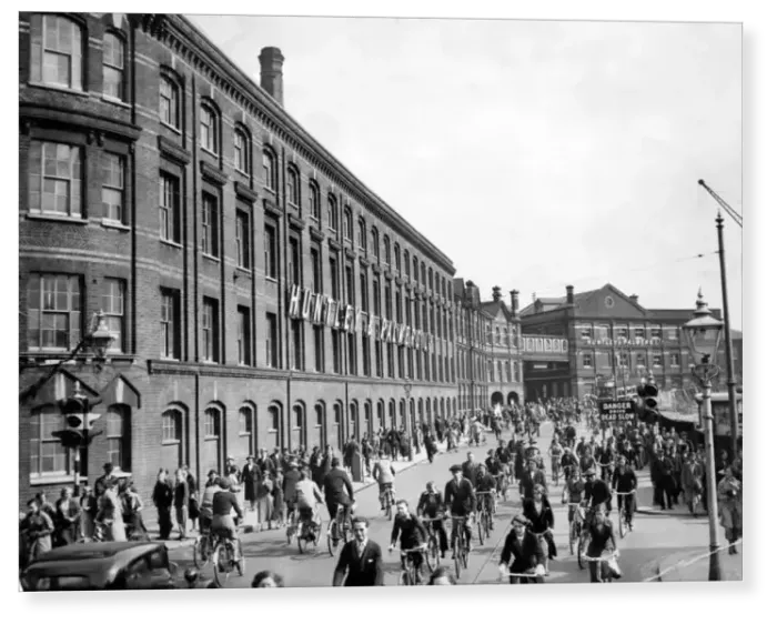Print : The Huntley & Palmers Ltd biscuit factory in Reading 1935 Print : The Huntley & Palmers Ltd biscuit factory in Reading 1935
