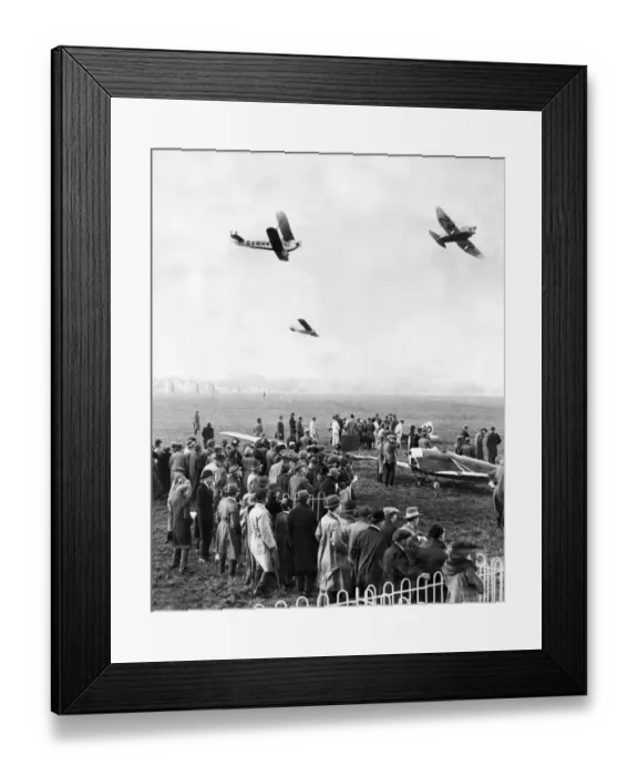 Framed Print : Gliders at Hendon 1923 Framed Print : Gliders at Hendon 1923