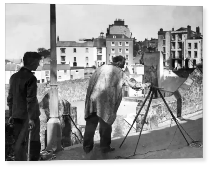 Print : An artist painting the harbour in Tenby Print : An artist painting the harbour in Tenby