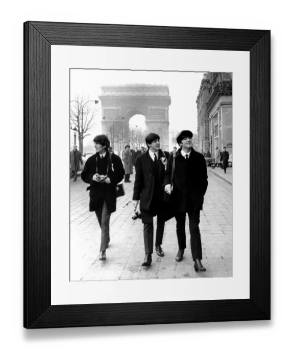 Framed Print : TheBeatles in Paris in front of the Arc de Triomphe Framed Print : TheBeatles in Paris in front of the Arc de Triomphe