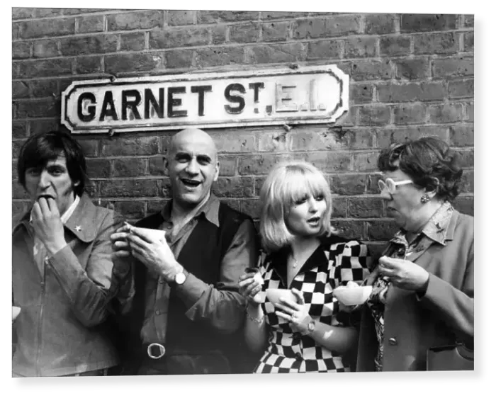 Print : Paul Angelis, Warren Mitchell, Adrienne Posta, and Dandy Nichols Print : Paul Angelis, Warren Mitchell, Adrienne Posta, and Dandy Nichols