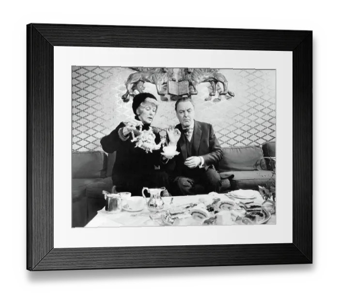 Framed Print : Elaine Stritch and Donald Sinden Framed Print : Elaine Stritch and Donald Sinden