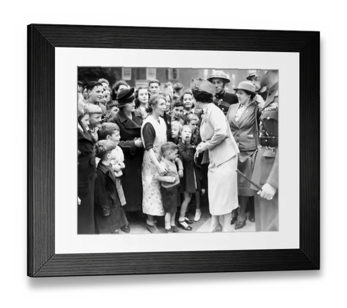 Framed Print : King George VI and Queen Elizabeth visit South London 1940 Framed Print : King George VI and Queen Elizabeth visit South London 1940