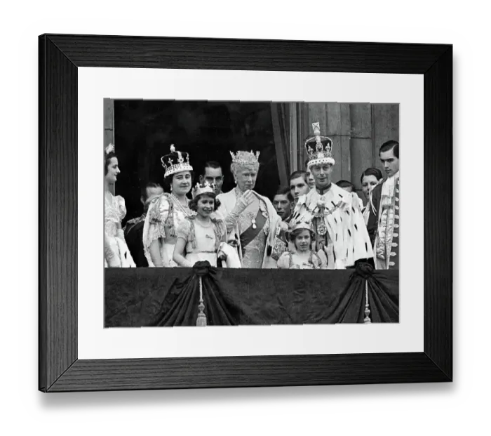 Framed Print : George VI and Queen Elizabeth on Buckingham Palace balcony Coronation Day 1937 Framed Print : George VI and Queen Elizabeth on Buckingham Palace balcony Coronation Day 1937