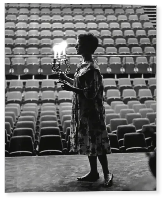 Print : Judi Dench in 1965 Print : Judi Dench in 1965