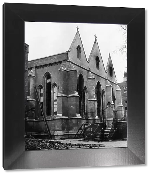 London in the Blitz Temple Church air raid 18