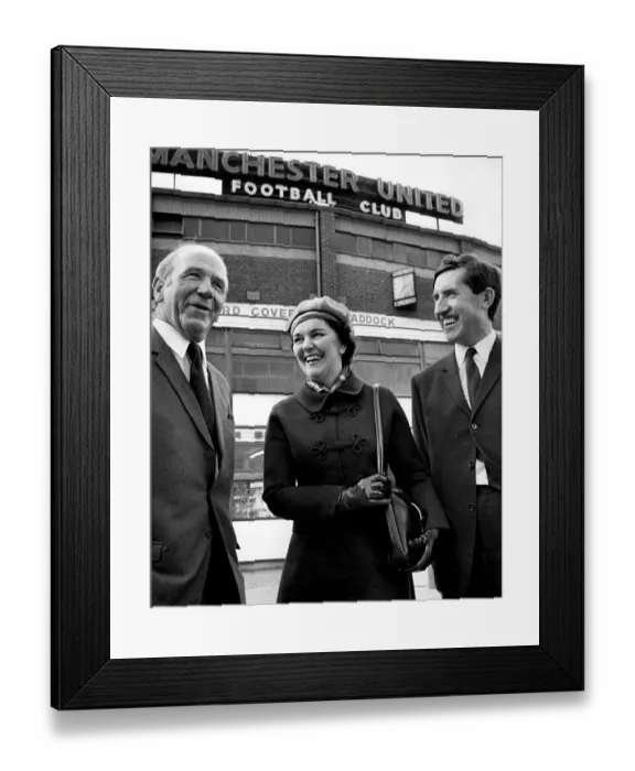 Framed Print : Frank O'Farrell, with his wife Anne and Sir Matt Busby 1971 Framed Print : Frank O'Farrell, with his wife Anne and Sir Matt Busby 1971