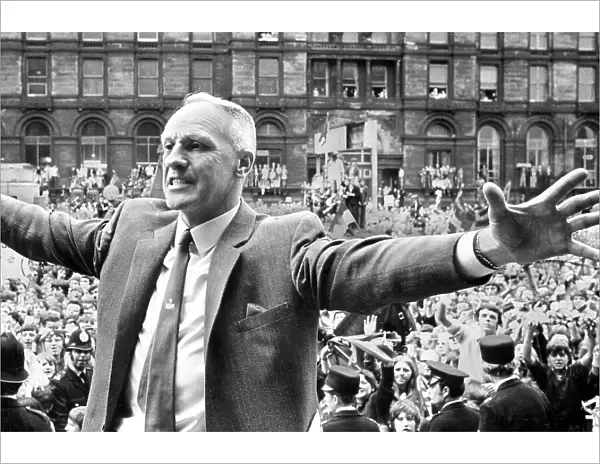 Liverpool manager Bill Shankly comes home to cheers from the crowd despite losing to Arsenal in the 1971 F. A. Cup Final