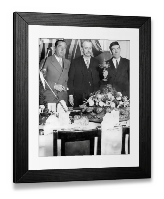 Framed Print : Donor of the Ryder cup Samuel Ryder with Walter Hagen (left) and George Duncan(right) 18 / 04 / 1929 Framed Print : Donor of the Ryder cup Samuel Ryder with Walter Hagen (left) and George Duncan(right) 18 / 04 / 1929