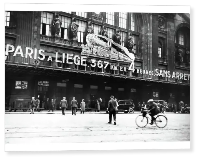 Print : The Gare du Nord, Paris pictured in 1930 Print : The Gare du Nord, Paris pictured in 1930