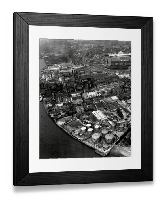 Framed Print : Aerial view of the B.P. oil refinery at Silvertown, East London Framed Print : Aerial view of the B.P. oil refinery at Silvertown, East London