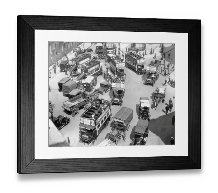 Framed Print : Traffic at Bank in the City of London 1923 Framed Print : Traffic at Bank in the City of London 1923