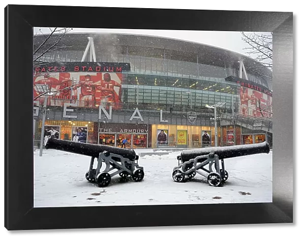 The Emirates Stadium in the snow 2010
