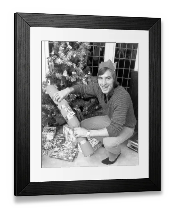 Framed Print : West Ham captain Billy Bonds at home at Christmas Framed Print : West Ham captain Billy Bonds at home at Christmas