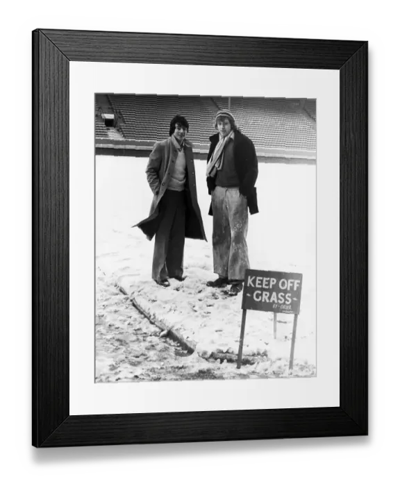 Framed Print : Peter Marinello, Arsenal footballer, with groundsman Bob Hall on pitch covered in snow, Craven Cottage, 1979 Framed Print : Peter Marinello, Arsenal footballer, with groundsman Bob Hall on pitch covered in snow, Craven Cottage, 1979
