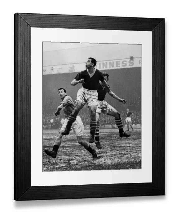 Framed Print : Roy Paul of Manchester City FC, in action against Southend United in the F.A. Cup 4th Round Framed Print : Roy Paul of Manchester City FC, in action against Southend United in the F.A. Cup 4th Round