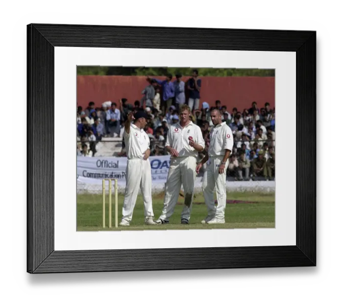 Framed Print : Cricket tour match: England v India A in Jaipur 2001 Framed Print : Cricket tour match: England v India A in Jaipur 2001