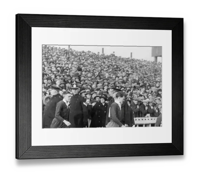 Framed Print : The Welsh Team take to the field for the International against Scotland at Cardiff 1931 Framed Print : The Welsh Team take to the field for the International against Scotland at Cardiff 1931