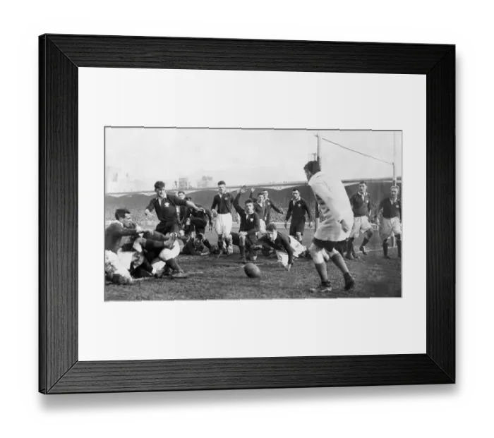 Framed Print : Watcyn Thomas scoring a try for Wales against Scotland 1931