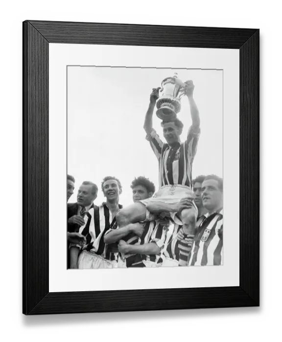 Framed Print : 1954 FA Cup Final West Bromwich Albion v Preston North End (3-2) Framed Print : 1954 FA Cup Final West Bromwich Albion v Preston North End (3-2)