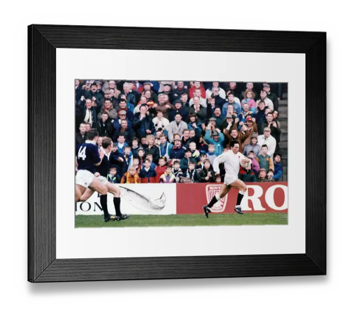 Framed Print : Rory Underwood breaks free from the pack to score a try for England Final Score Framed Print : Rory Underwood breaks free from the pack to score a try for England Final Score