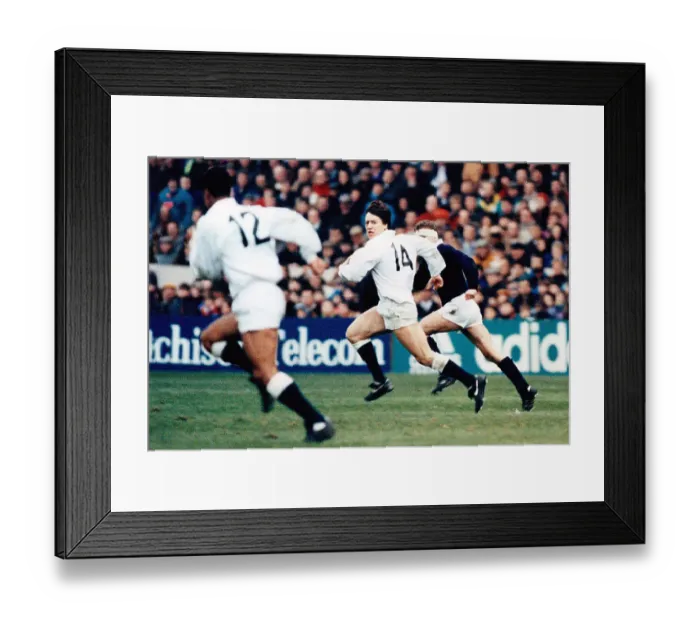 Framed Print : Five Nations Championship Scotland v England at MurrayfieldSimon Halliday on his run which led to an England try 1992 Framed Print : Five Nations Championship Scotland v England at MurrayfieldSimon Halliday on his run which led to an England try 1992