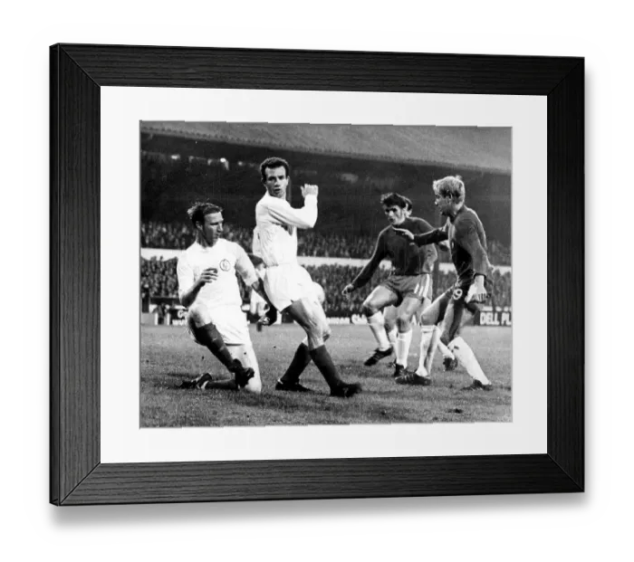 Framed Print : Leeds United footballer Paul Reaney (2nd left) with Jack Charlton (left) Charlie Cooke (right) Framed Print : Leeds United footballer Paul Reaney (2nd left) with Jack Charlton (left) Charlie Cooke (right)