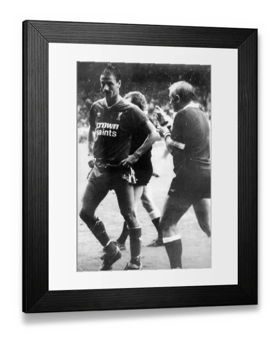 Framed Print : Ian Rush being sent off 1988 Framed Print : Ian Rush being sent off 1988