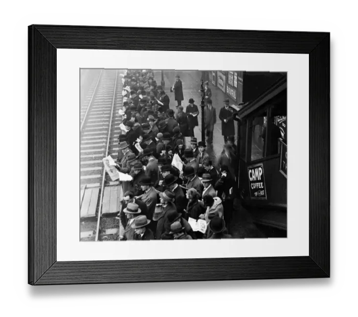 Framed Print : Crowd of commuters on rail platform at Ilford station, 1930 Framed Print : Crowd of commuters on rail platform at Ilford station, 1930