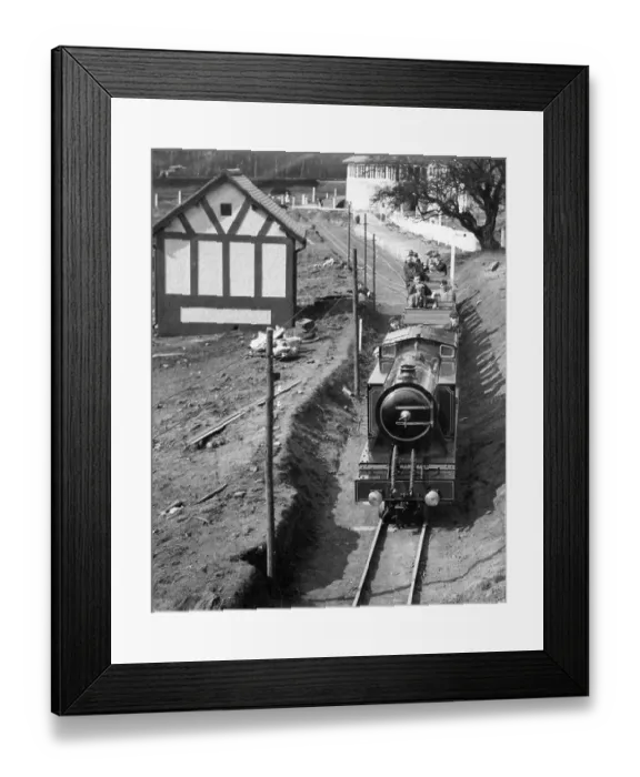 Framed Print : Golden Acre Park miniature railway in Leeds 1932