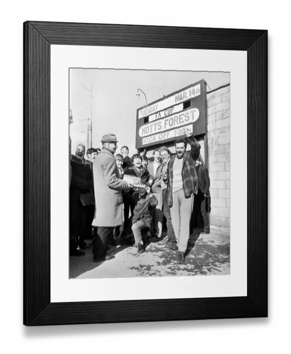Framed Print : Swindonsupporters queueing for tickets for the fifth-round FA Cup replay against Nottingham Forest Framed Print : Swindonsupporters queueing for tickets for the fifth-round FA Cup replay against Nottingham Forest