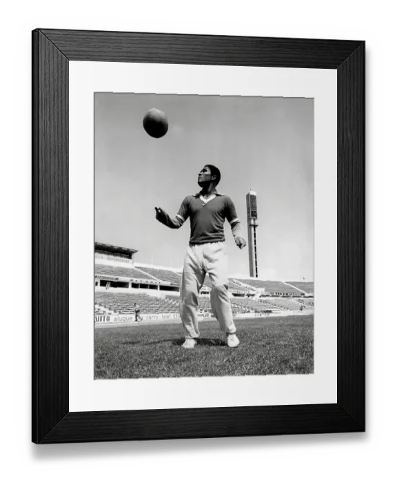 Framed Print : Eusebio in 1968