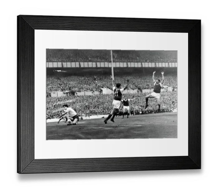 Framed Print : Maurice Norman, Alan Skirton (no.11), Geoff Strong and David Court1962 Framed Print : Maurice Norman, Alan Skirton (no.11), Geoff Strong and David Court1962