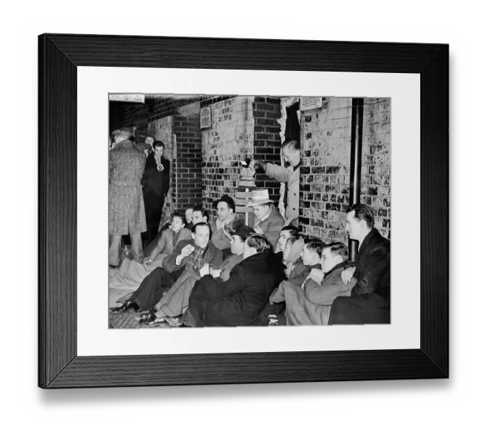 Framed Print : Football fans queue at Highbury overnight for tickets to the Arsenal v Tottenham Hotspur derby in 1949