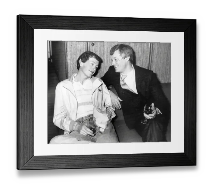 Framed Print : Barry Hearn consoles Steve Davis after he lost the world championship to Dennis Taylor Framed Print : Barry Hearn consoles Steve Davis after he lost the world championship to Dennis Taylor