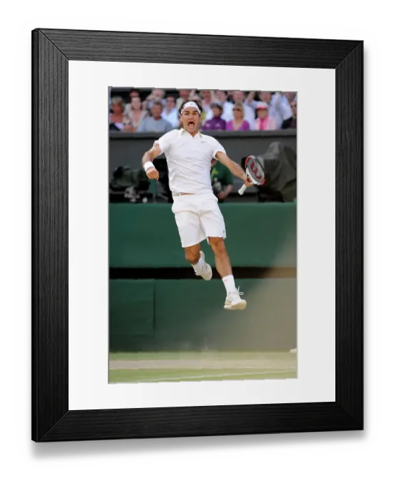 Framed Print : Wimbledon Mens Final Roger Federer wins 2009 Framed Print : Wimbledon Mens Final Roger Federer wins 2009