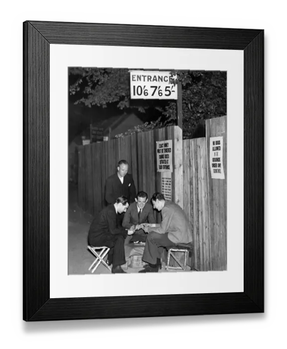 Framed Print : Tennis fans queuing overnight for the 1947 Wimbledon Tennis Championships Framed Print : Tennis fans queuing overnight for the 1947 Wimbledon Tennis Championships