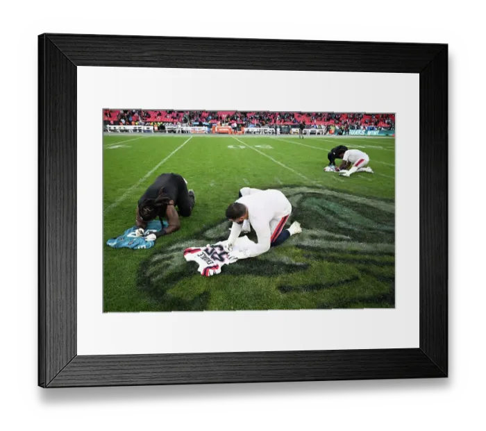 Framed Print : Jacksonville Jaguars v New England Patriots. Wembley stadium, London 2024 Framed Print : Jacksonville Jaguars v New England Patriots. Wembley stadium, London 2024