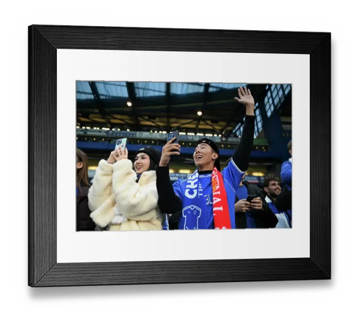 Framed Print : Chelsea v Arsenal (1.1) at Stamford Bridge Framed Print : Chelsea v Arsenal (1.1) at Stamford Bridge
