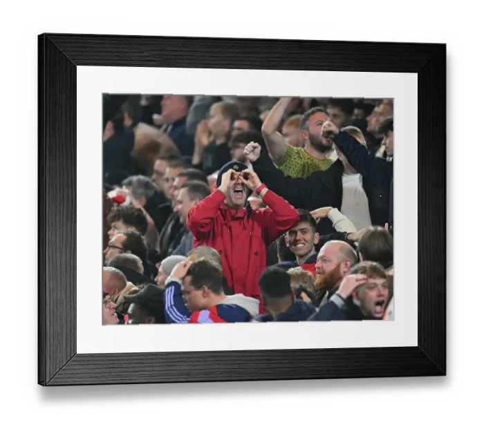 Framed Print : Chelsea v Arsenal (1.1) at Stamford Bridge