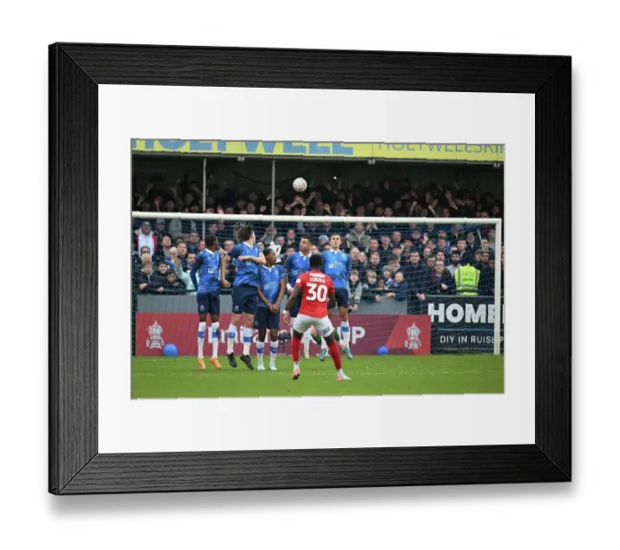 Framed Print : Wealdstone fc v Wycombe Wanderers, FA Cup 2nd round Framed Print : Wealdstone fc v Wycombe Wanderers, FA Cup 2nd round