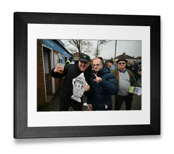 Framed Print : Wealdstone fc v Wycombe Wanderers, FA Cup 2nd round Framed Print : Wealdstone fc v Wycombe Wanderers, FA Cup 2nd round